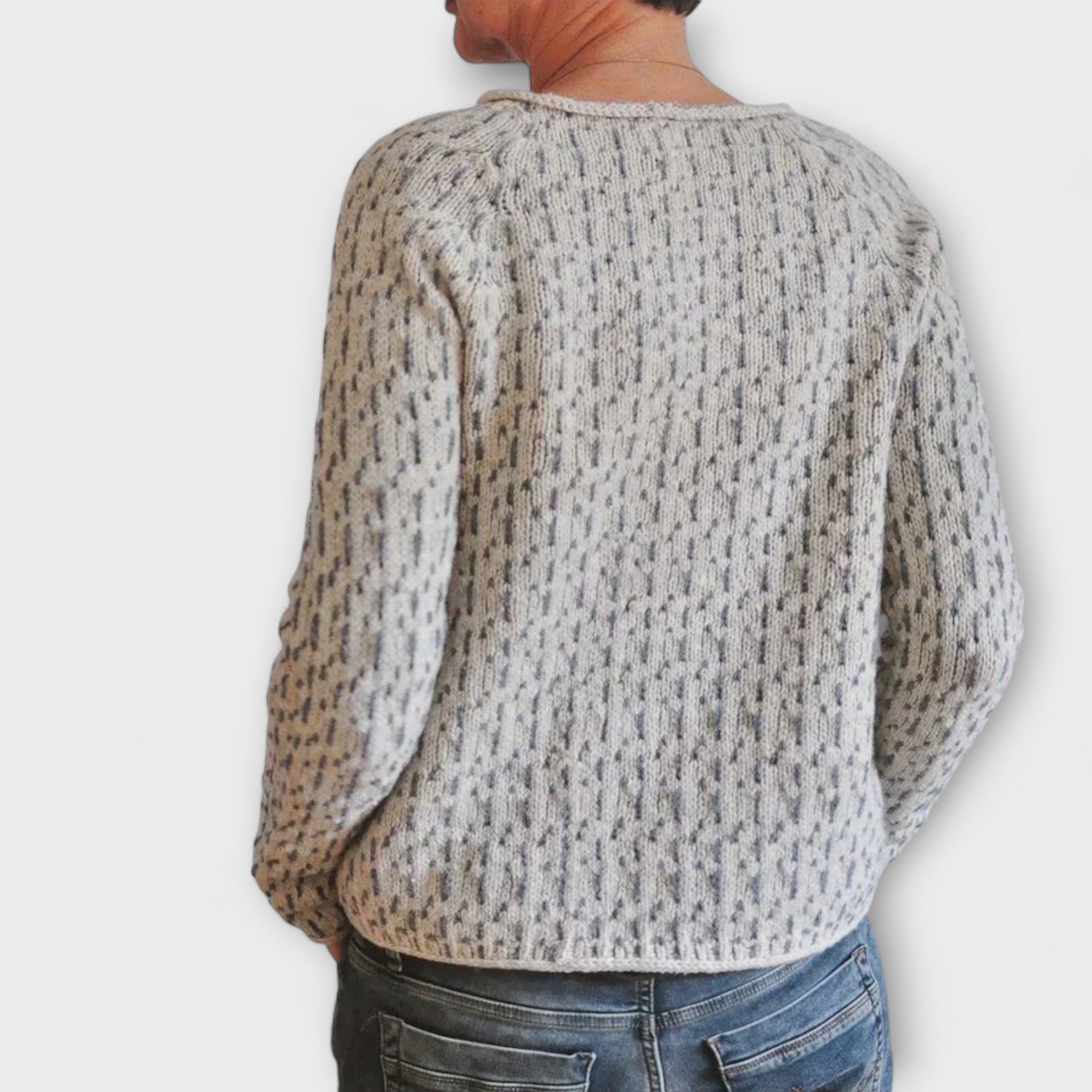 Amalie - Elegant Knitted Pullover